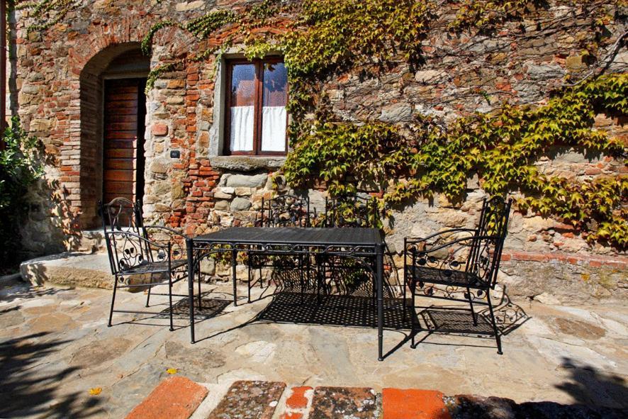 Hotel Relais Colline San Biagio Bacchereto Camera foto